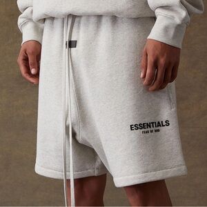 NEW Essentials Fear of God Sweat Shorts Light Oatmeal Size Small